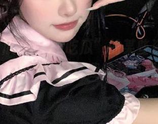 “17c吃瓜”的某些资源真的是无可取代，就让我静静享受一下