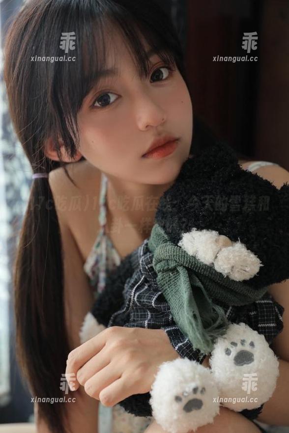 17c吃瓜 17c吃瓜在线:今天的雪糕和八卦一样甜吗?