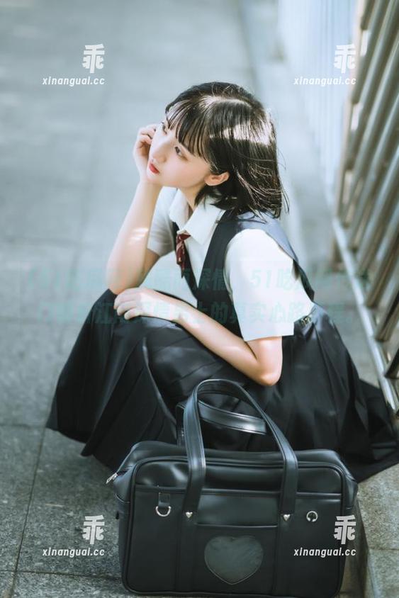 51吃瓜网 残酷而深情,51吃瓜网传送门剖析江南深情男士的真实心路历程。