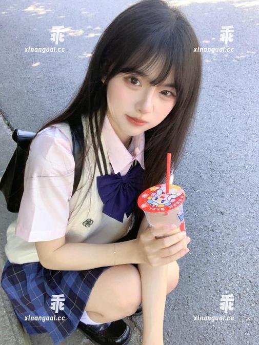 hlw 听说“hlw.bet苹果版”里藏着不少八卦,快来我这儿透口风吧