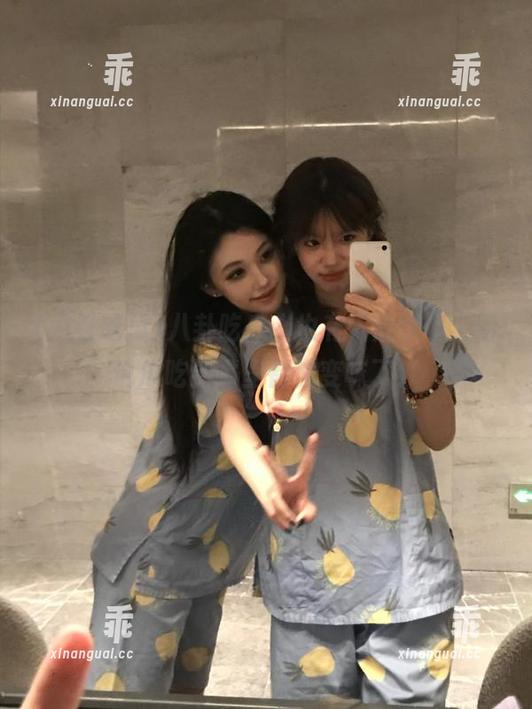 八卦吃瓜 八卦吃瓜上也有“分享”,听说瓜吃到嘴里都快变味了!