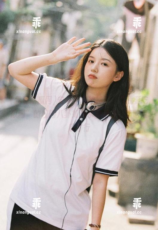 我要吃瓜网 安卓手机加持下,“我要吃瓜网”的校园八卦如潮水般涌来,得吃点瓜才行