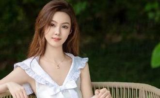 步入“黑料网”视频的世界，我脑海里脑补了十种怒吼和慢慢的懊恼，想象力实在是太丰富了。